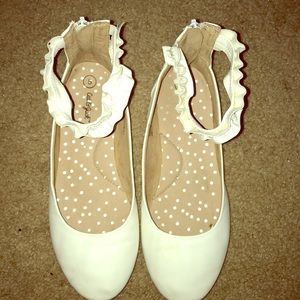 White Flat Shoes